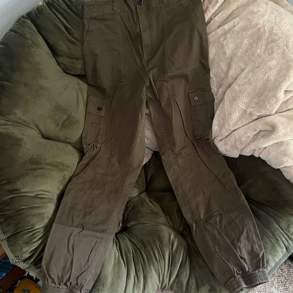 Wondery hiking pants